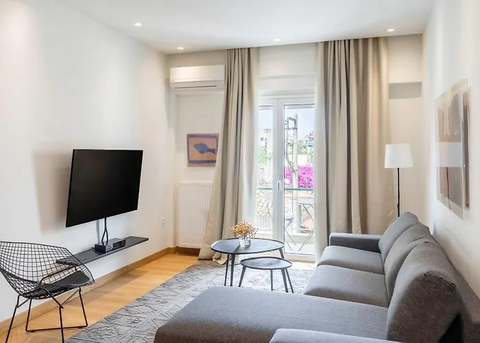 The Urban Nest Design 1BR in Trendy Kerameikos